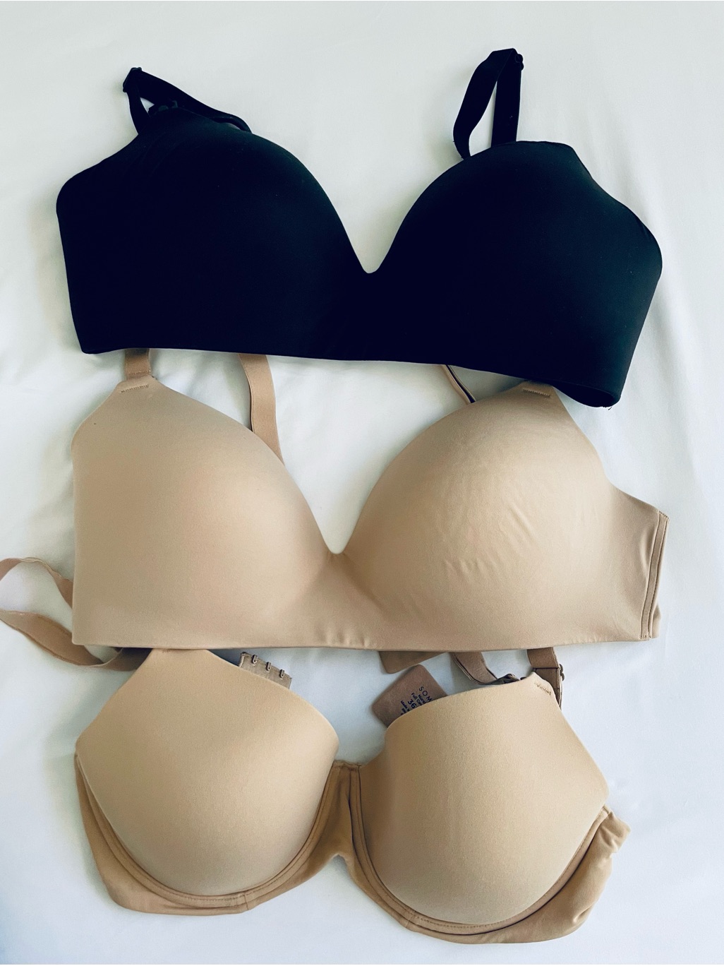 Bundle Of 3 Soma Nursing Bras 36dd. Enbliss Wireless & Full Coverage.